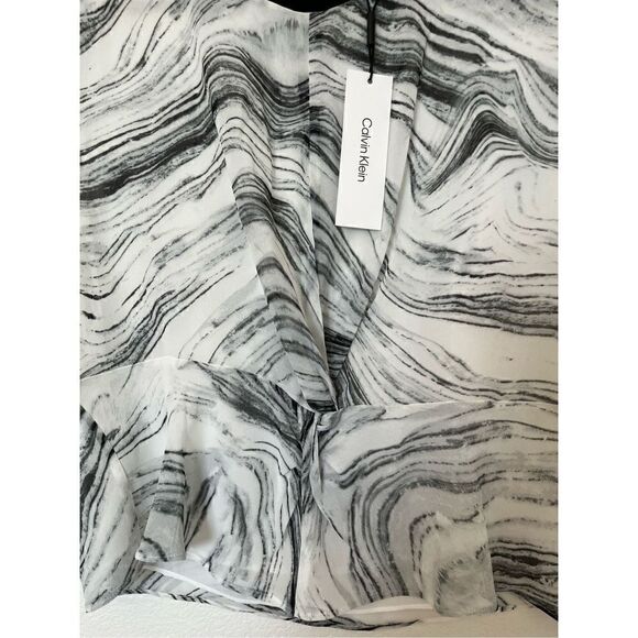 Calvin Klein Women's Twist Detail Sleeveless Polyester Chiffon Loose Fit Blouse - Picture 4 of 7